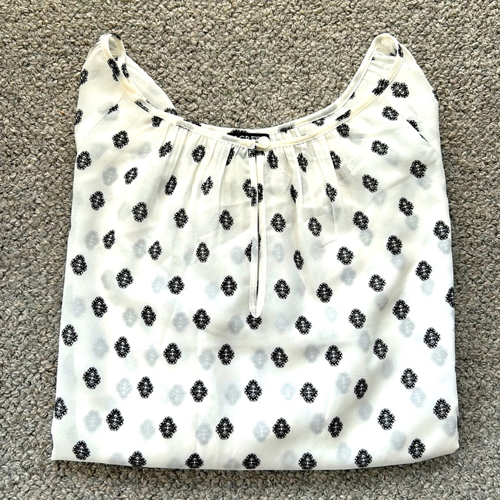 J CREW PRINTED BLOUSE Size M